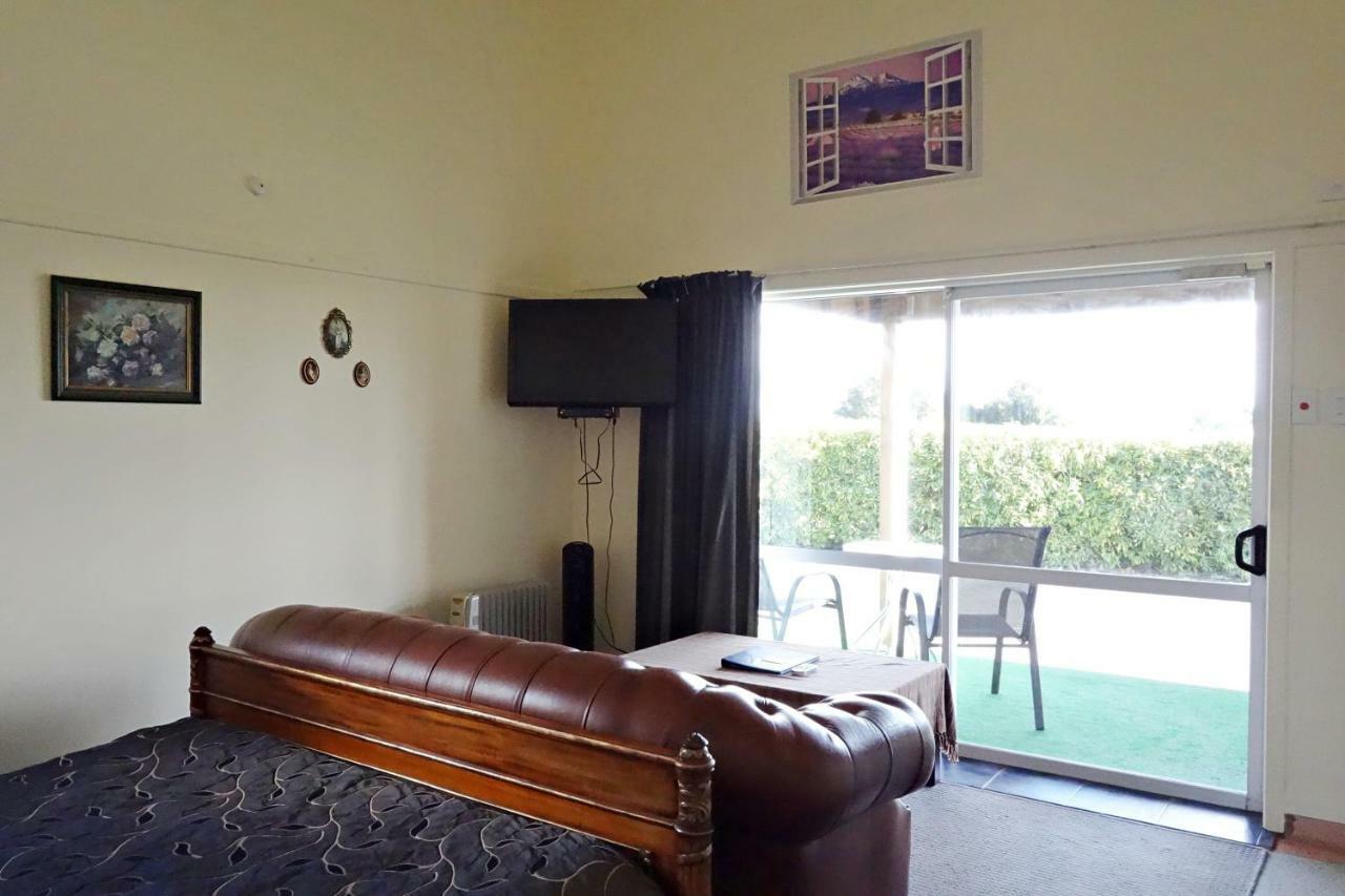 Hotel Manor Views Nz Huntly Exteriér fotografie