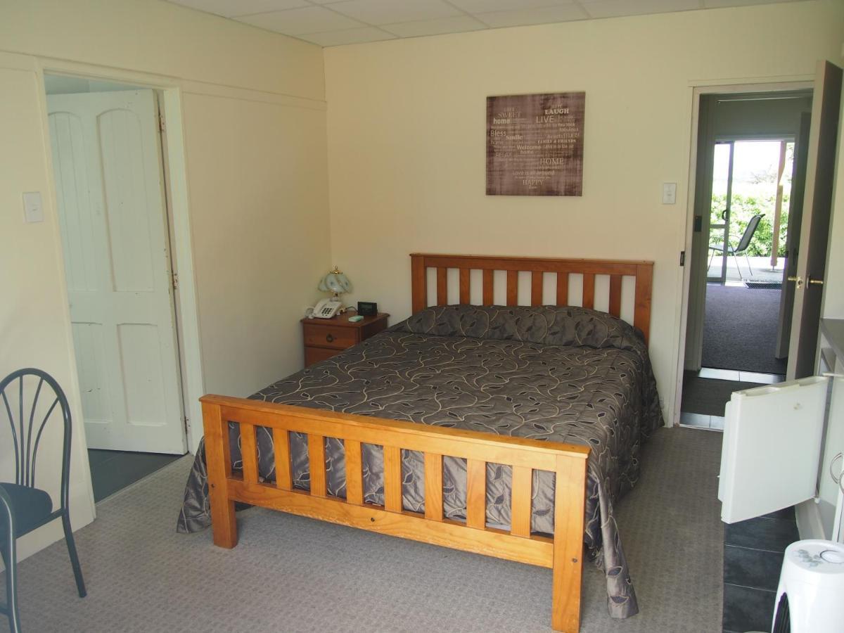Hotel Manor Views Nz Huntly Exteriér fotografie