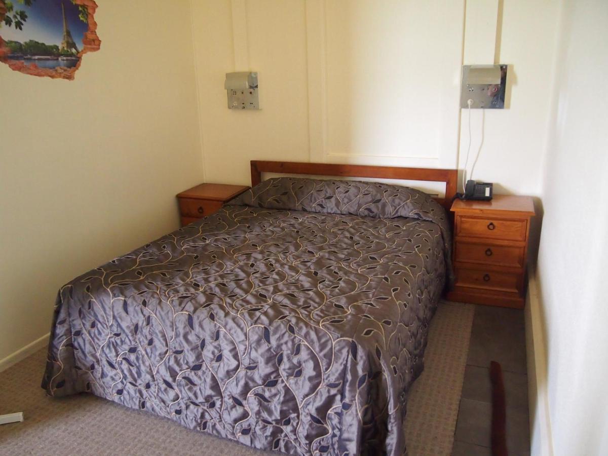 Hotel Manor Views Nz Huntly Exteriér fotografie